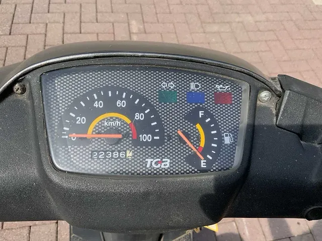 2005 tgb rapido scorza 25 scooter - afbeelding 2 van  12