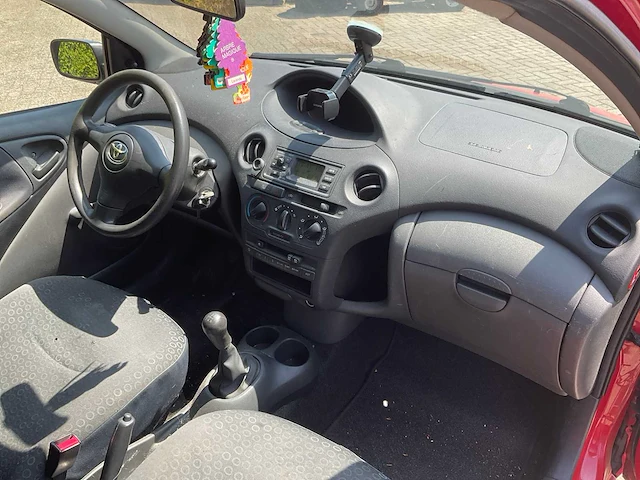 2005 toyota yaris 1.4 d-4d 61-rt-xk - afbeelding 4 van  28