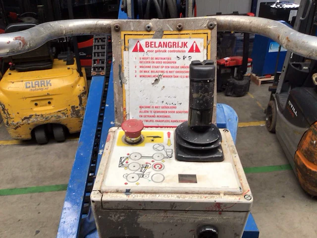 2005 upright ab38 hoogwerker - afbeelding 3 van  15