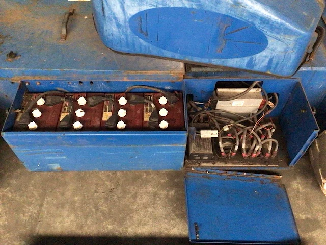 2005 upright ab38 hoogwerker - afbeelding 4 van  15