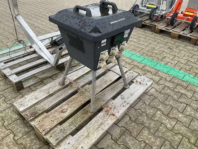2005 vello t64-3 bouw aansluitkast / omvormer - afbeelding 4 van  6