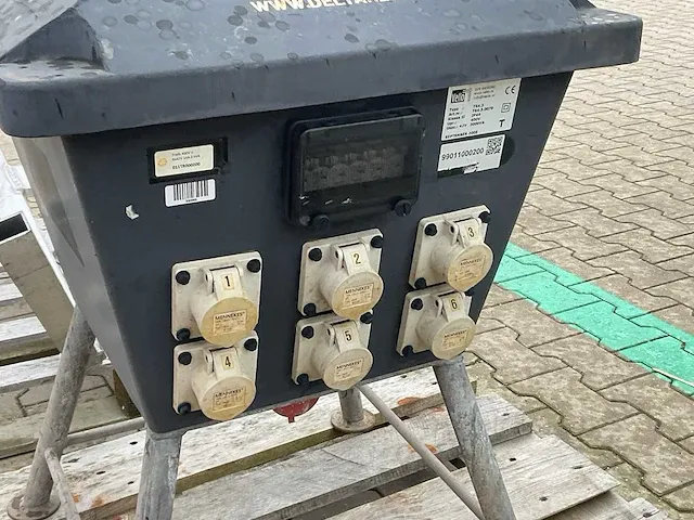 2005 vello t64-3 bouw aansluitkast / omvormer - afbeelding 5 van  6