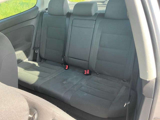 2005 volkswagen golf 1.9 tdi personenauto - afbeelding 18 van  33