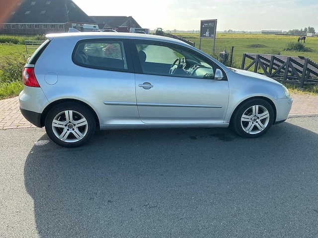 2005 volkswagen golf 1.9 tdi personenauto - afbeelding 30 van  33