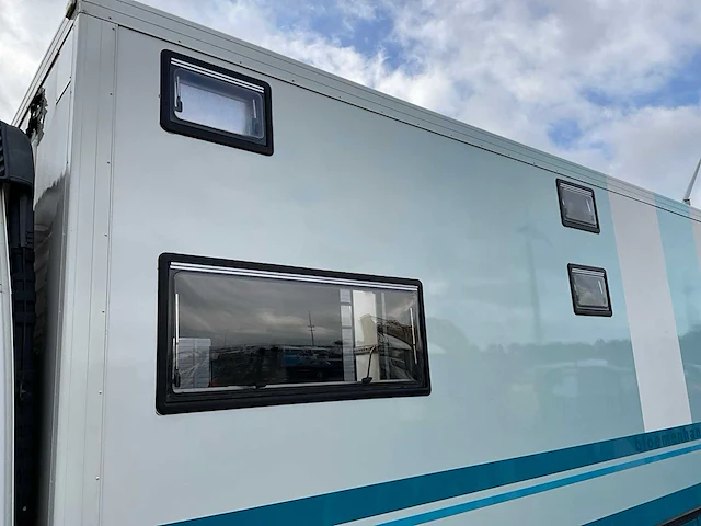 2005 volvo fm9 4x2 camper vrachtwagen / race truck br-bz-43 - afbeelding 11 van  60