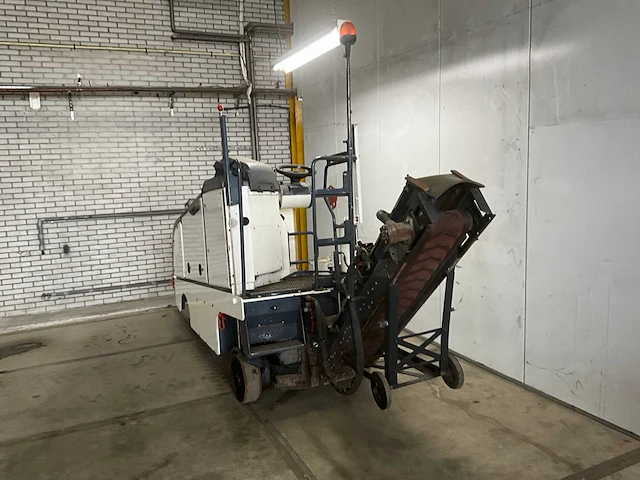 2005 wirtgen w35dc asfaltfreesmachine - afbeelding 10 van  16