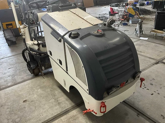 2005 wirtgen w35dc asfaltfreesmachine - afbeelding 12 van  16