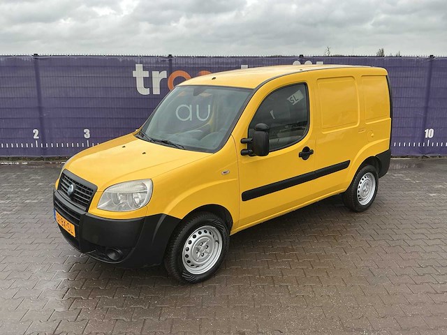 2006 - fiat - doblò - 1.3 mj basis - bedrijfswagen - afbeelding 1 van  11