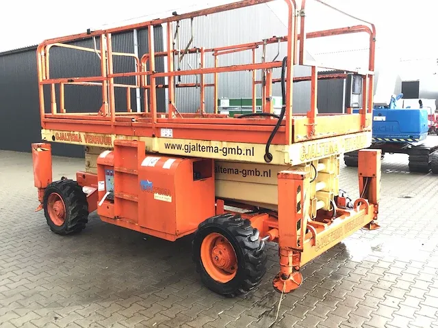 2006 - haulotte - h12sx 4x4 - ruwterrein schaarhoogwerker - afbeelding 17 van  21