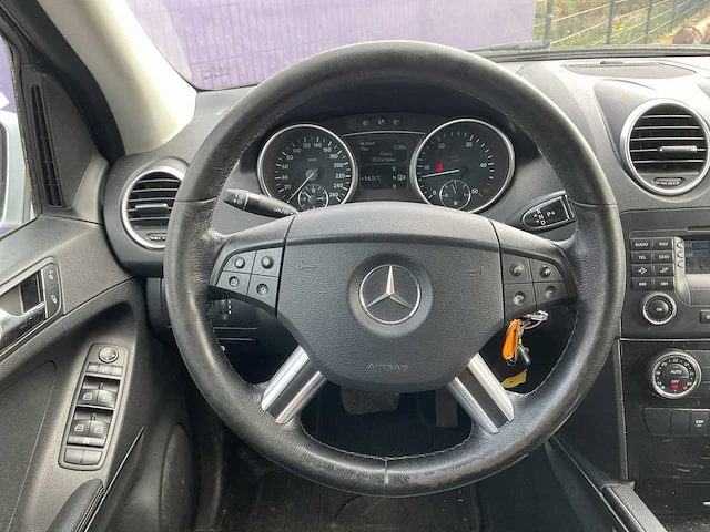 2006 - mercedes-benz - m-klasse - 280 cdi - bedrijfswagen - afbeelding 4 van  16