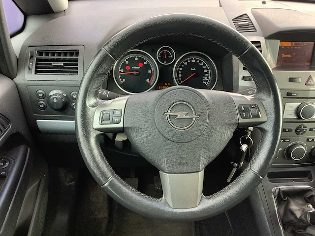 2006 - opel - zafira - 1.9 cdti executive - personenauto - afbeelding 14 van  15