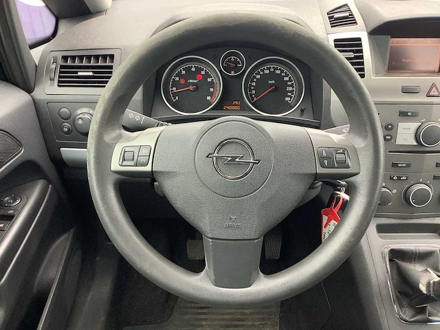 2006 - opel - zafira - 2.2 enjoy - personenauto - afbeelding 2 van  13