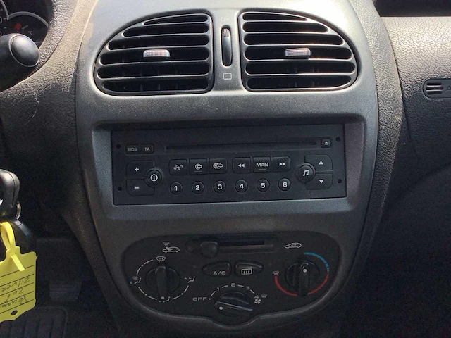 2006 - peugeot - 206 - 1.4 air-line 3 - personenauto - afbeelding 2 van  12