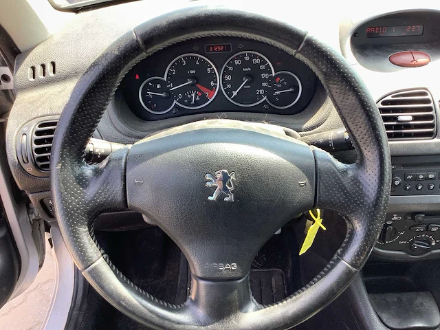 2006 - peugeot - 206 - 1.4 air-line 3 - personenauto - afbeelding 11 van  12