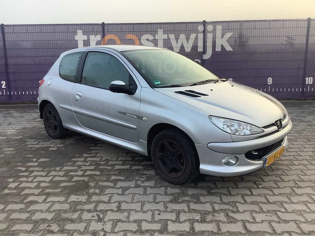 2006 - peugeot - 206 - 1.6-16v quiksilver - personenauto - afbeelding 4 van  11