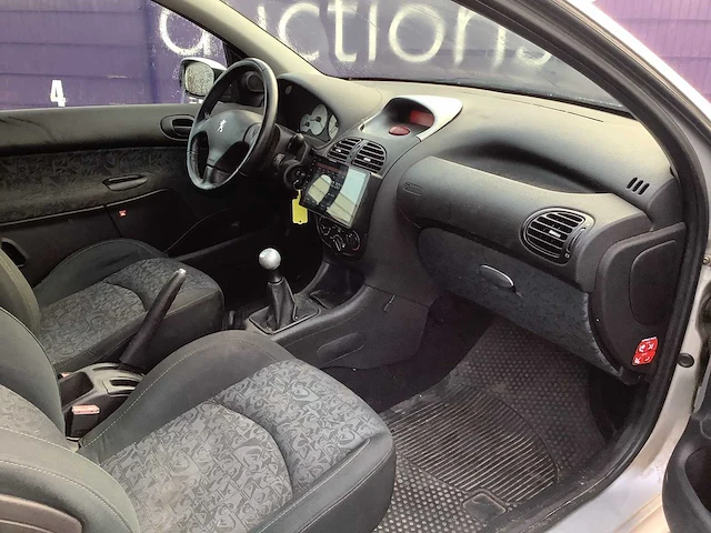 2006 - peugeot - 206 - 1.6-16v quiksilver - personenauto - afbeelding 7 van  11