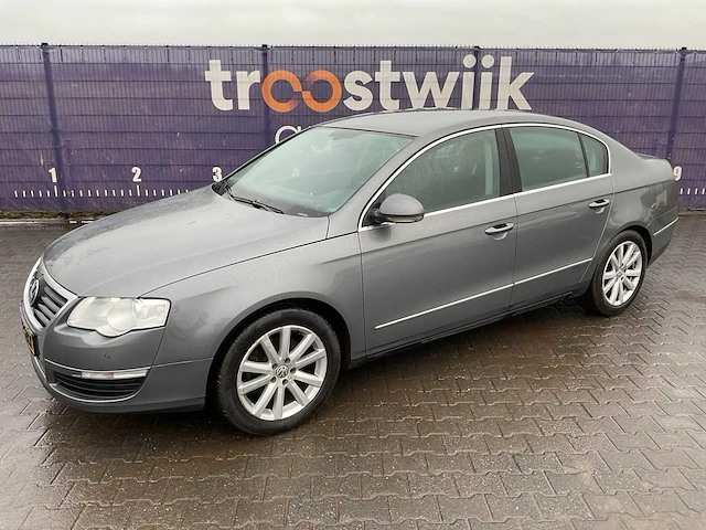 2006 - volkswagen - passat - 2.0 fsi comfortl.bns - personenauto - afbeelding 1 van  13