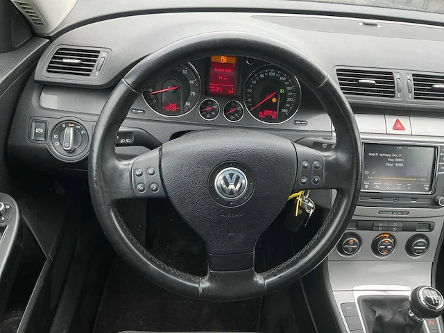 2006 - volkswagen - passat - 2.0 fsi comfortl.bns - personenauto - afbeelding 13 van  13