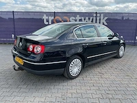 2006 - volkswagen - passat - 2.0 tdi comfortline - personenauto - afbeelding 7 van  12