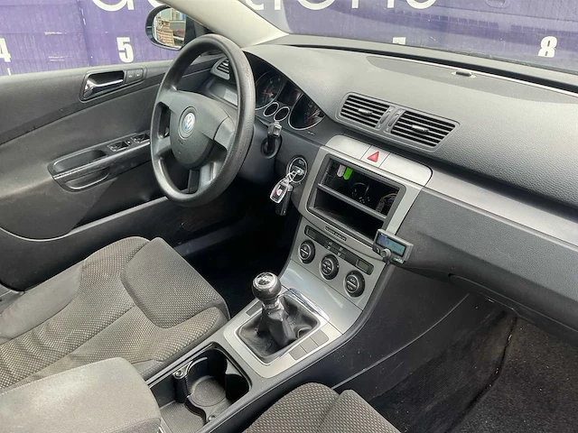 2006 - volkswagen - passat - 2.0 tdi comfortline - personenauto - afbeelding 10 van  12