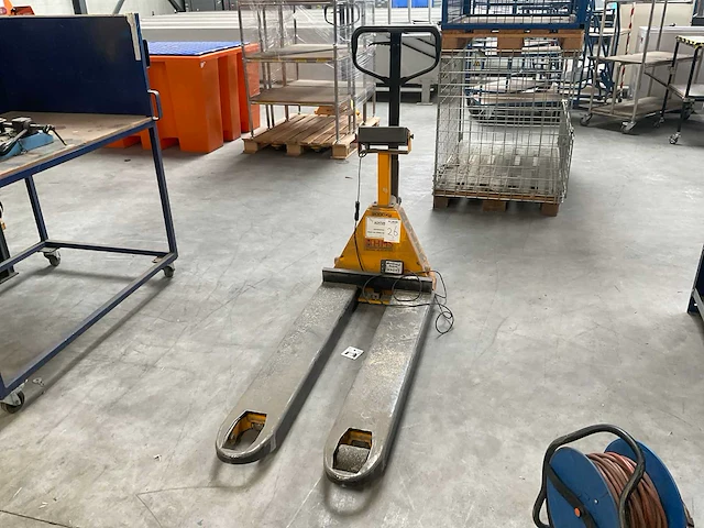 2006 atlet wb2000 hand hydraulische palletwagen met weeginstallatie - afbeelding 3 van  6