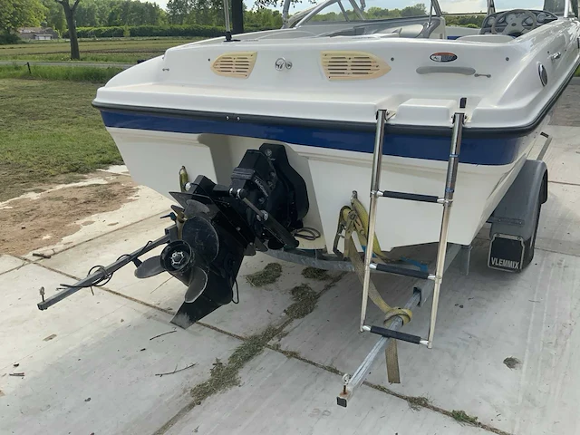 2006 bayliner 185 capri speedboot - afbeelding 3 van  41