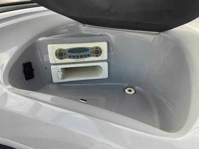 2006 bayliner 185 capri speedboot - afbeelding 13 van  41
