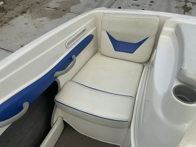 2006 bayliner 185 capri speedboot - afbeelding 17 van  41