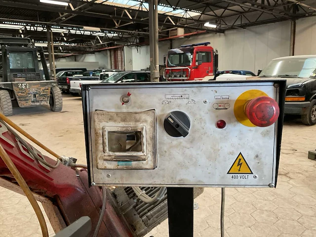 2006 bianco mod.280man metalen horizontale bandzaagmachine - afbeelding 5 van  8