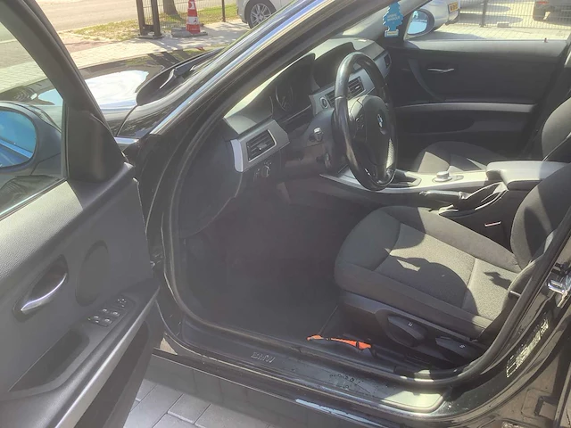 2006 bmw 3-serie touring 320i personenauto - afbeelding 10 van  12