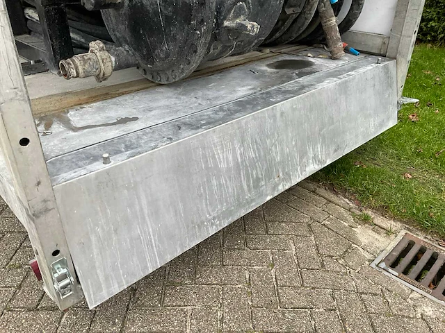 2006 bremat vloerenpomp in aanhangwagen - afbeelding 22 van  34