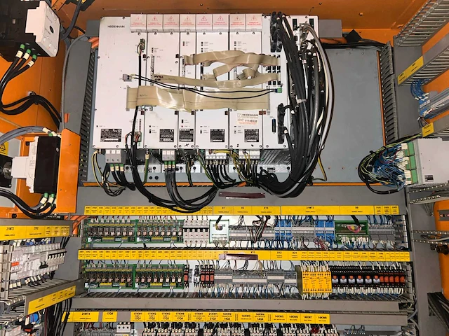 2006 bridgeport 5ax cnc universele bewerkingscentra - afbeelding 11 van  15