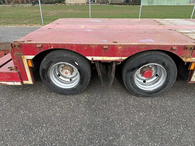 2006 broshuis 3 aud-44 dieplader - afbeelding 32 van  55