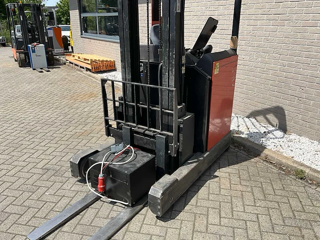 2006 bt rrm14 reach truck - afbeelding 9 van  16
