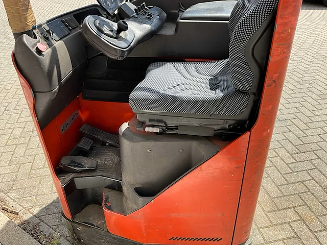 2006 bt rrm14 reach truck - afbeelding 11 van  16