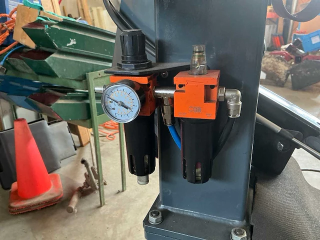 2006 butler airhydraulic banden de-en montageapparaat - afbeelding 5 van  18