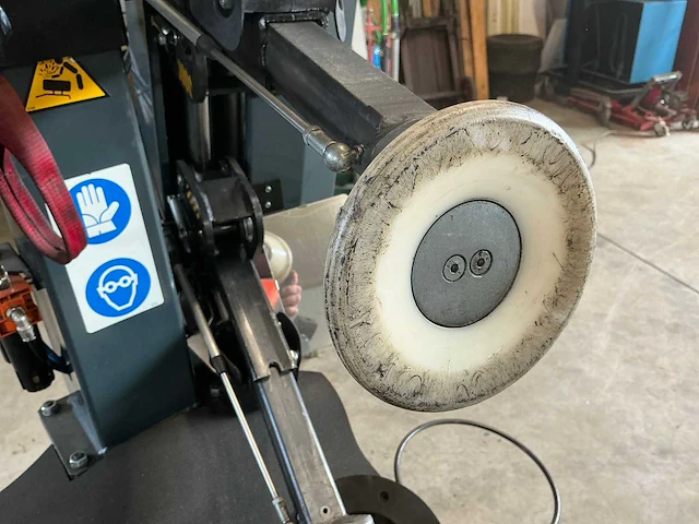 2006 butler airhydraulic banden de-en montageapparaat - afbeelding 15 van  18