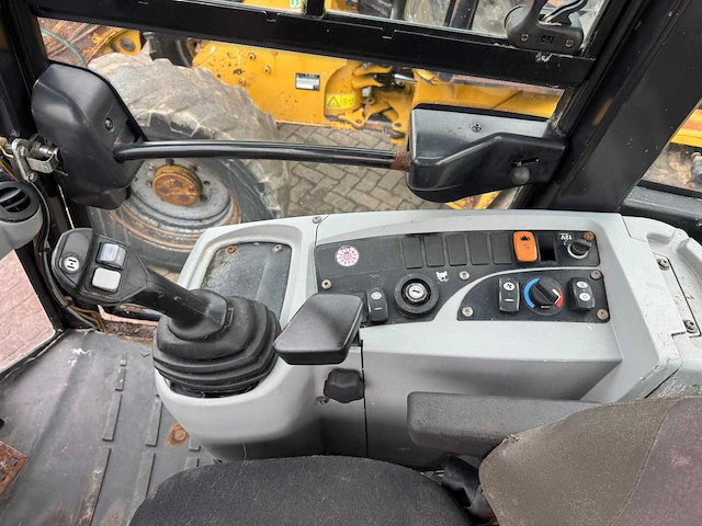 2006 caterpillar 908 908 908h 906 shovel (4x) (wegens contractbreuk) - afbeelding 4 van  63