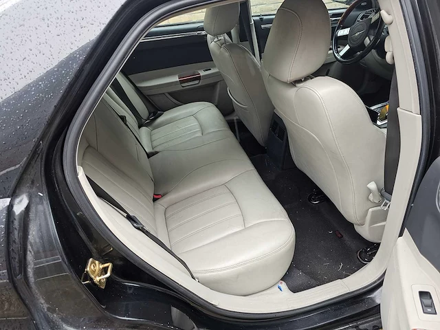 2006 chrysler 300c 3.0 v6 crd - afbeelding 19 van  33