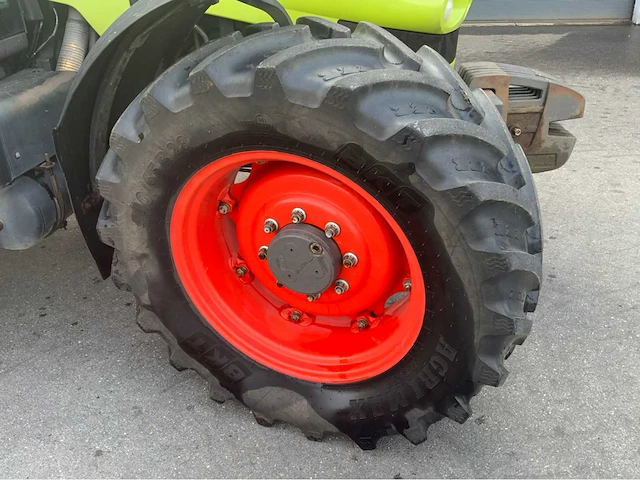 2006 claas ares 557 atz vierwielaangedreven landbouwtractor - afbeelding 2 van  47