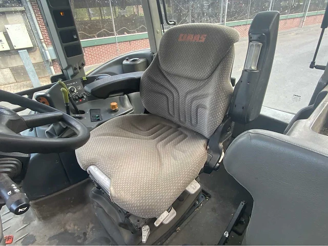 2006 claas ares 557 atz vierwielaangedreven landbouwtractor - afbeelding 11 van  47
