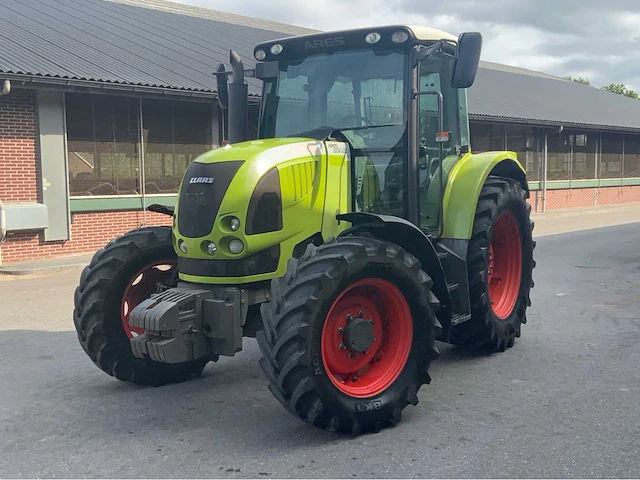 2006 claas ares 557 atz vierwielaangedreven landbouwtractor - afbeelding 1 van  47