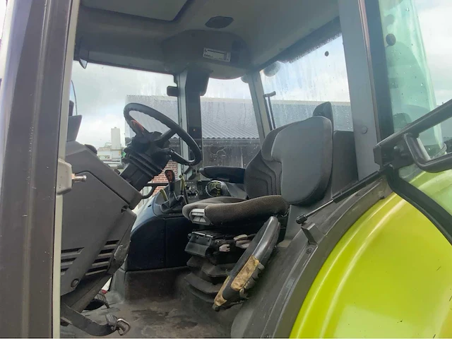 2006 claas ares 557 atz vierwielaangedreven landbouwtractor - afbeelding 25 van  47