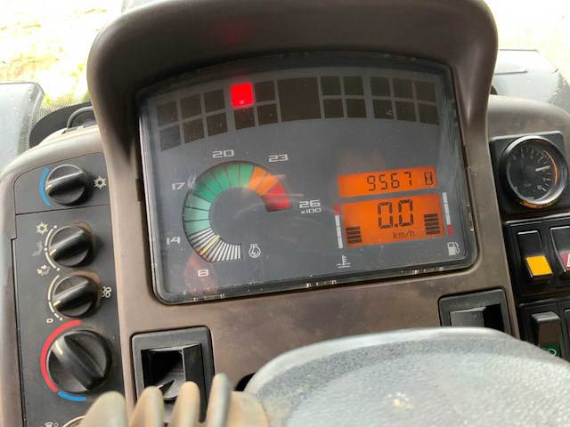 2006 claas ares 826 rz vierwielaangedreven landbouwtractor - afbeelding 24 van  34