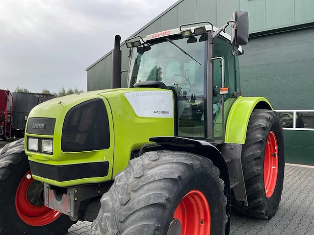 2006 claas ares 836 rz vierwielaangedreven landbouwtractor - afbeelding 2 van  39