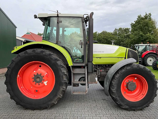 2006 claas ares 836 rz vierwielaangedreven landbouwtractor - afbeelding 35 van  39