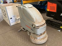 2006 comac s50bt vloerreinigers - afbeelding 1 van  5