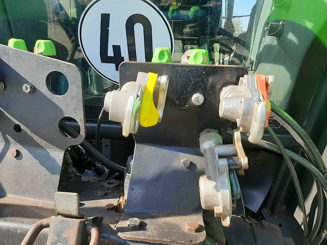 2006 deutz-fahr agrotron 108 vierwielaangedreven landbouwtractor - afbeelding 23 van  48