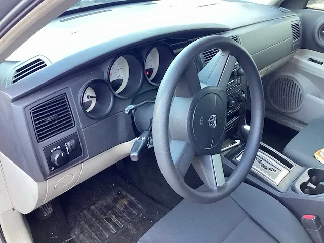 2006 dodge magnum personenauto - afbeelding 4 van  15