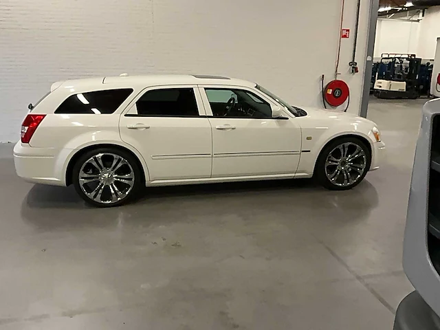 2006 dodge magnum r/t station personenauto - afbeelding 13 van  15